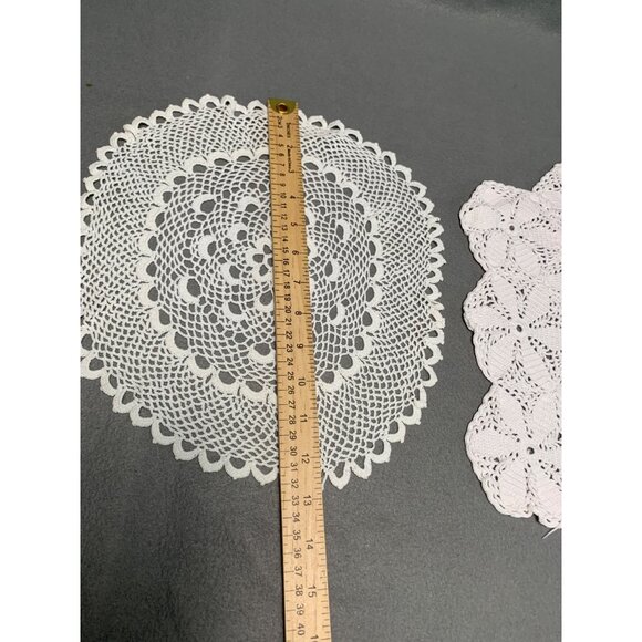 Vintage Vintage White Crochet Doilies Set of 2 Handmade Lace Decor - Picture 6 of 8